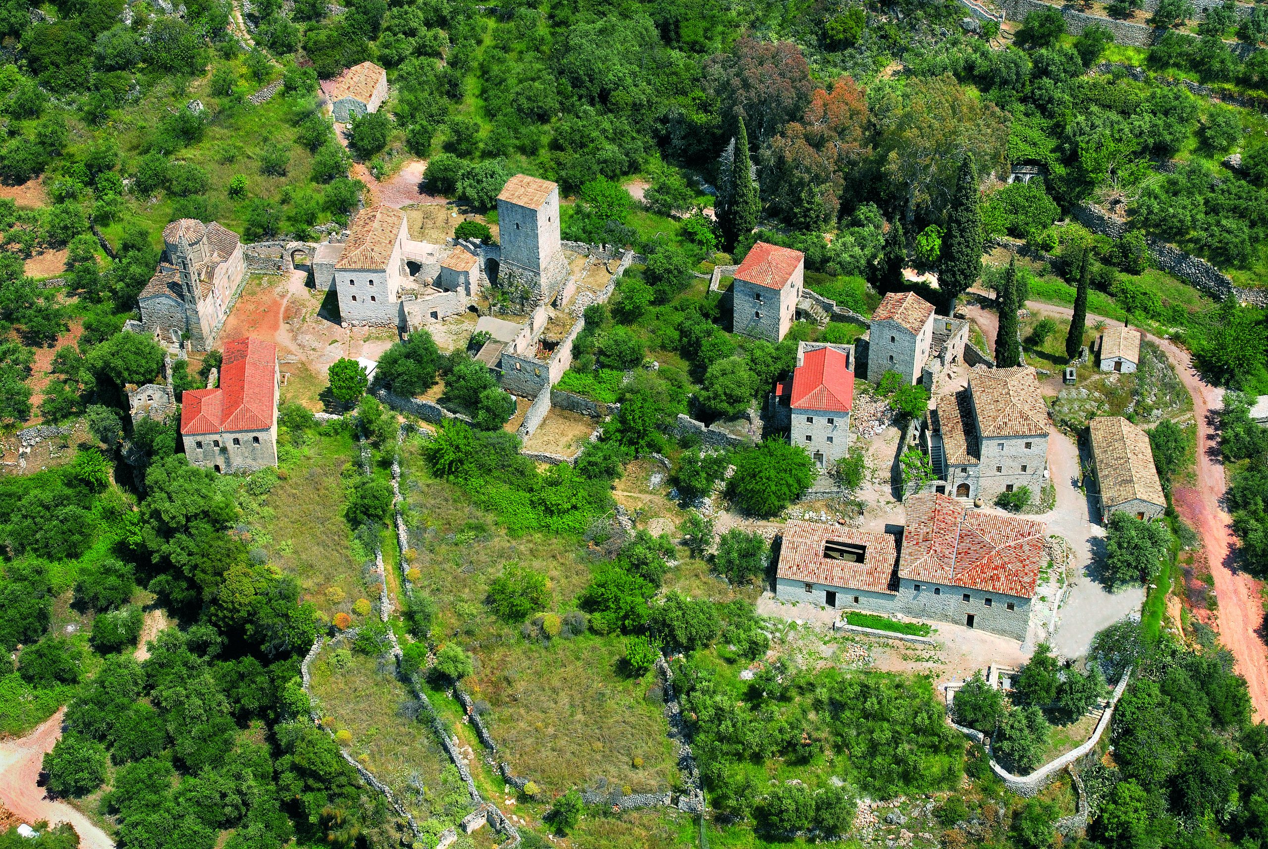 Messenian Mani: Zarnata, Kardamyli Lefktro